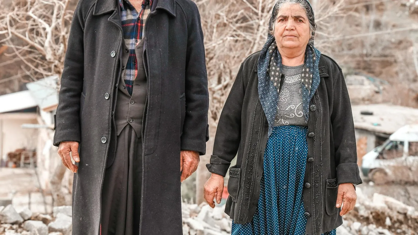 Anadolu kırsalında yaşlı çift — 65+ yaş ve engelli aylığı 2026 bayram öncesi ödeme, paradefter Genel Yayın Masası rehberi